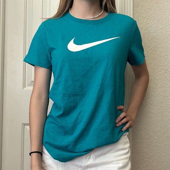 NIKE unisex dri-fit tee - Picture 3 of 3